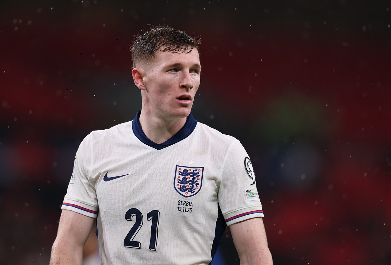 Man Utd will go all out to beat Arsenal to sign Premier League midfielder