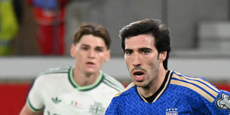 Report: Arsenal set to battle Man City in the race to sign Premier League midfielder